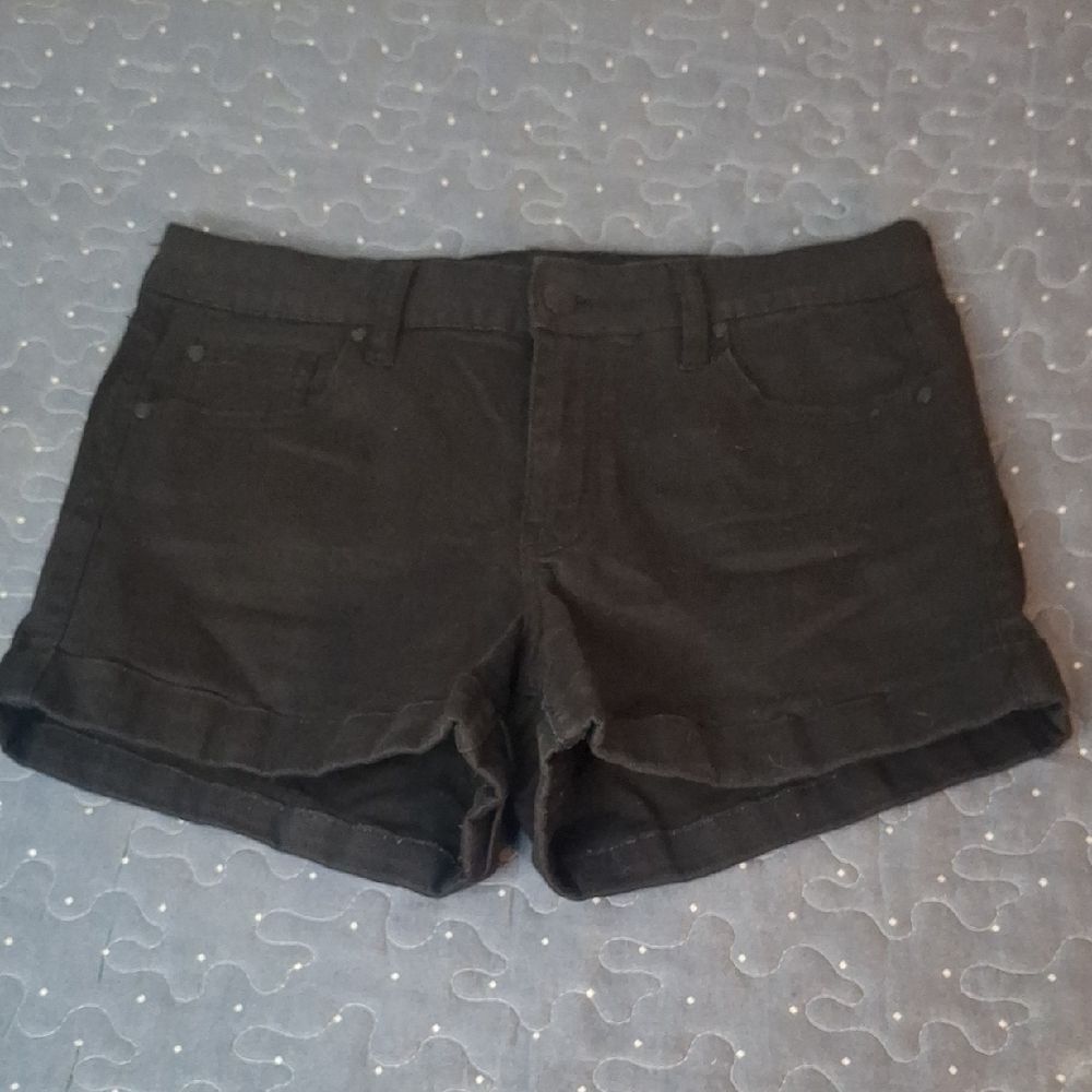 Classic Black Women's jean Shorts size 7